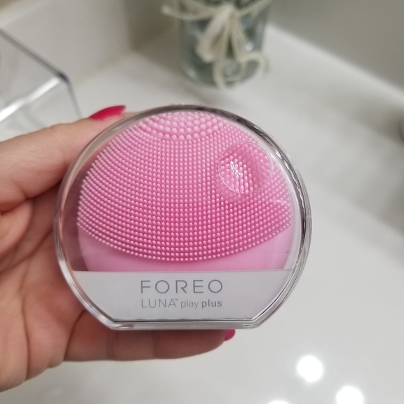 Foreo Luna Play Plus - Picture 2 of 4